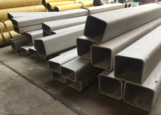 ท่อเหล็กสแควร์ขนาด 2 นิ้วที่ไม่มีรอยต่อขนาดใหญ่พิมพ์โลโก้ SS Square Pipe